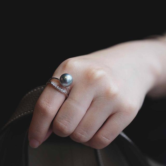 灰色大溪地三戴戒指